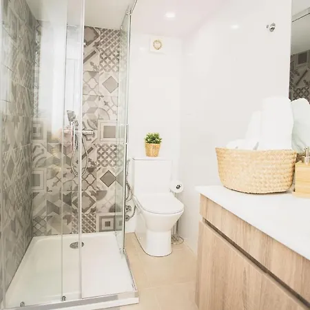 Five House 16 * Porto